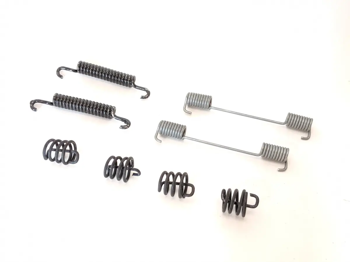 Sprite/Midget Early Rear Brake Spring Kit 1