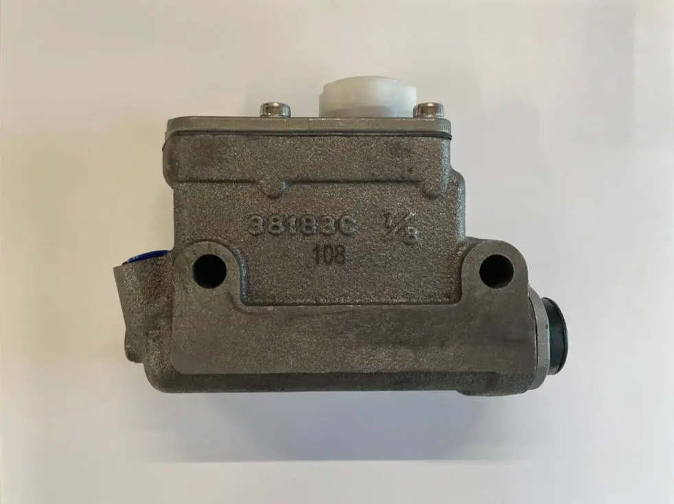 Dual Master Cylinder 7/8" (Aftermarket) (Thru '62) 1