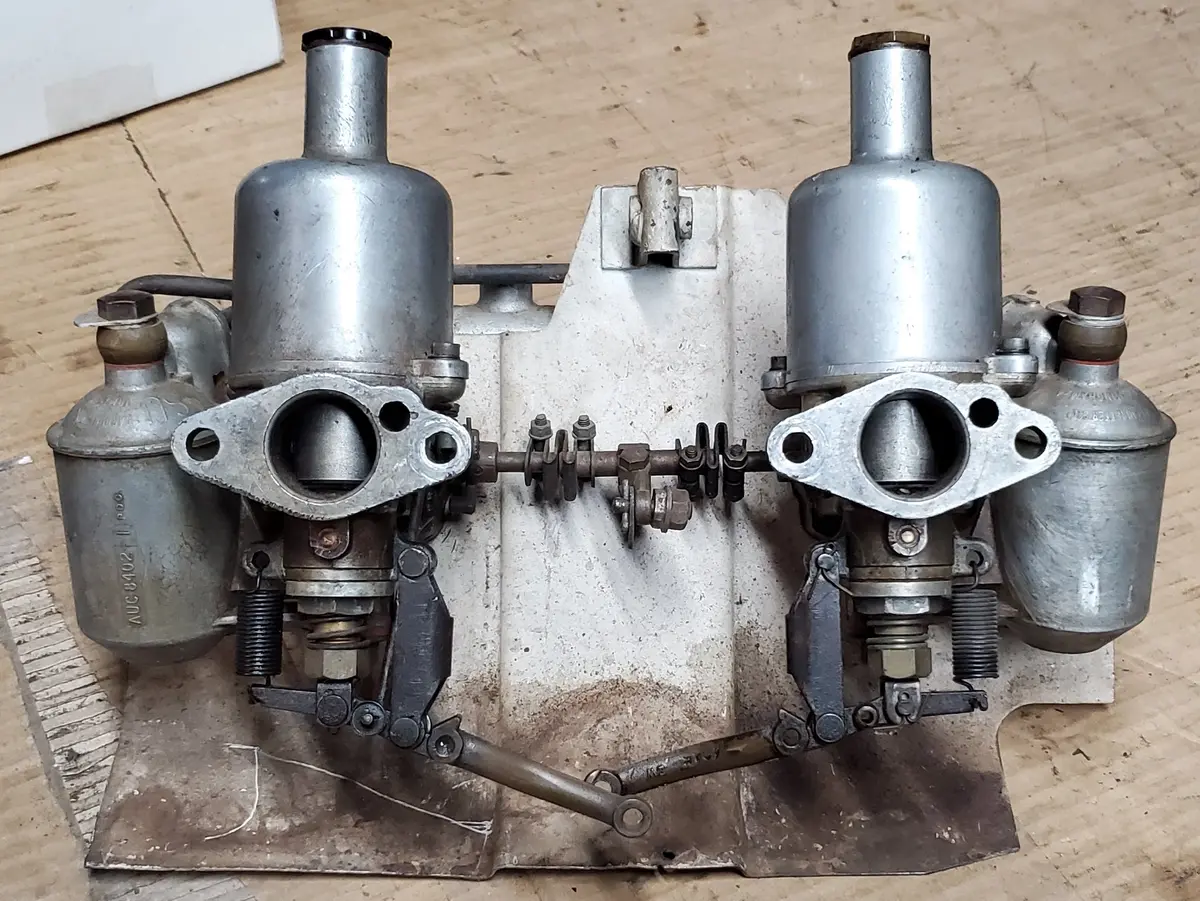 Bugeye Used H1 Carburetor Sets 1