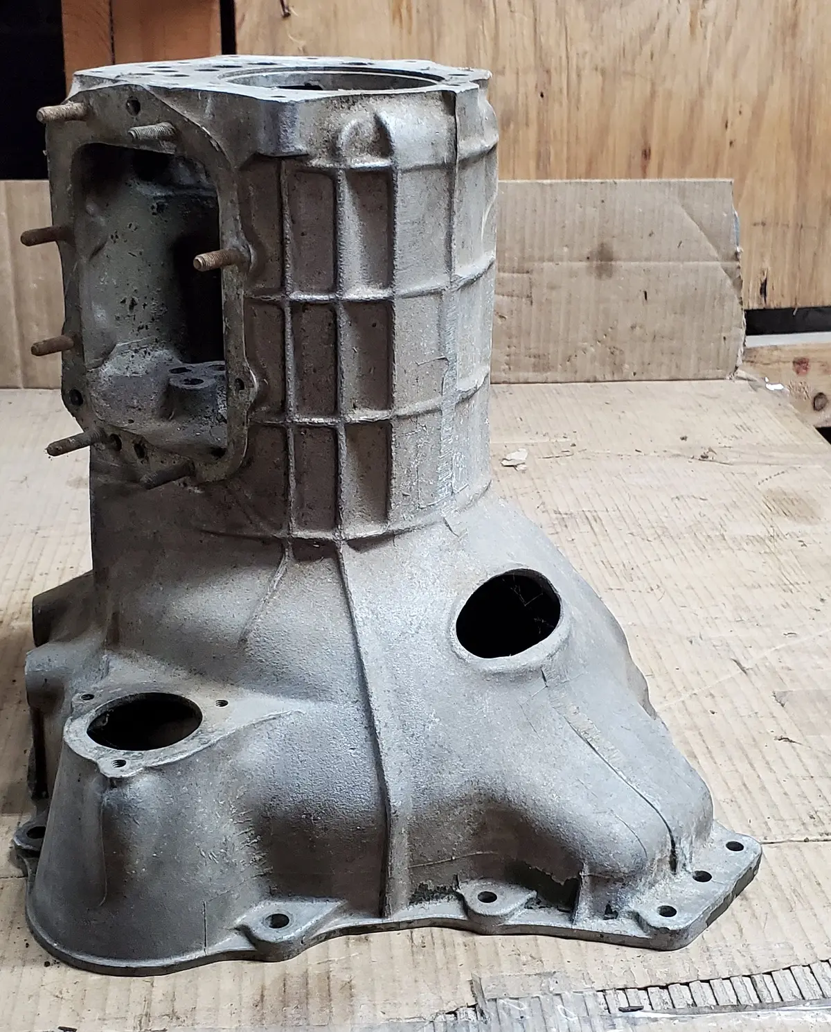 Used Rib Case Transmission Housing 1