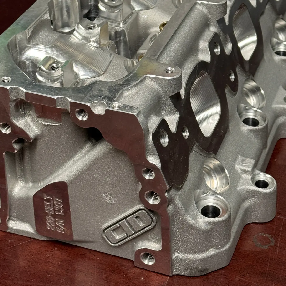 Cnc-Ported Cid, 6-Bolt, Lt4 Cylinder Heads, Assembled 1