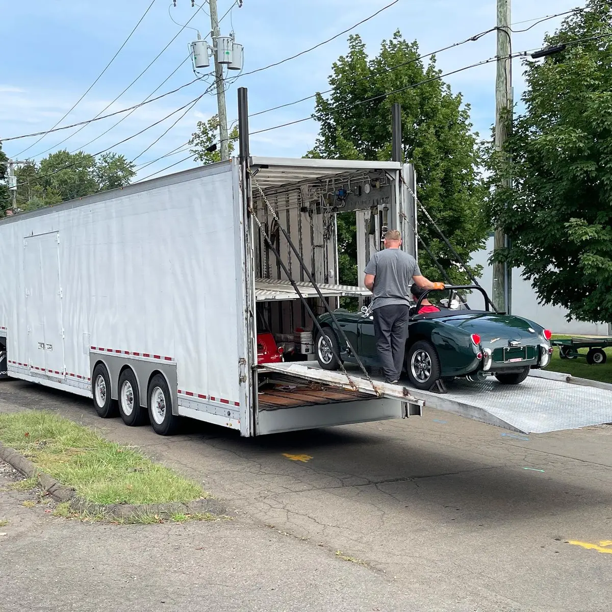 Shipping Brokerage Service - Get Your Car Shipped For A Wholesale Rate! 1