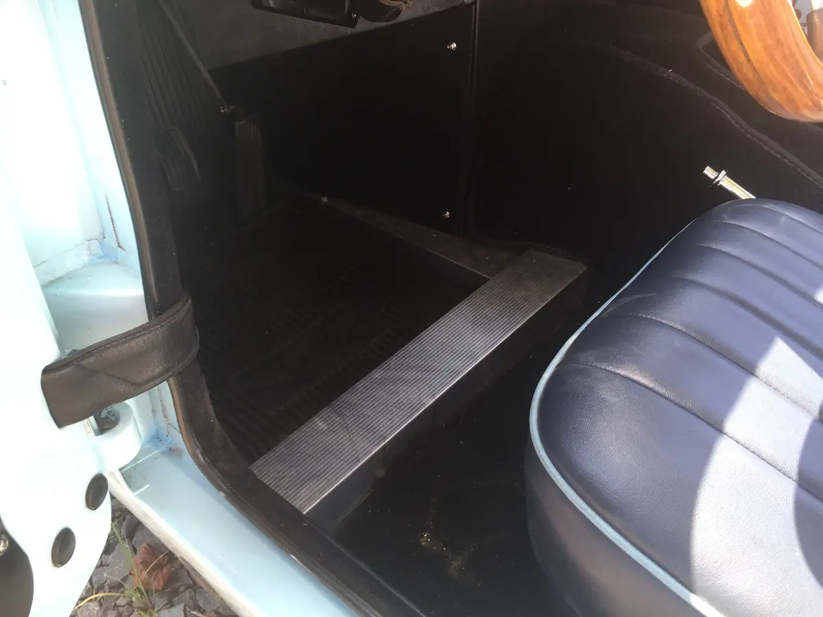 Aluminum Footwell Crossmember Cover Kit - 1/4 Elliptic Spring Cars 2