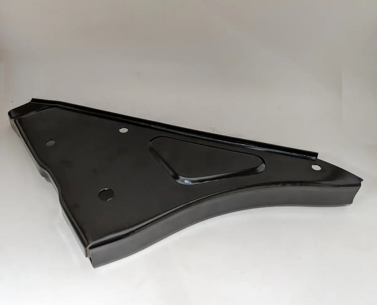 Shock Mount Bracket, Right - Quarter Elliptic Spring Cars 1