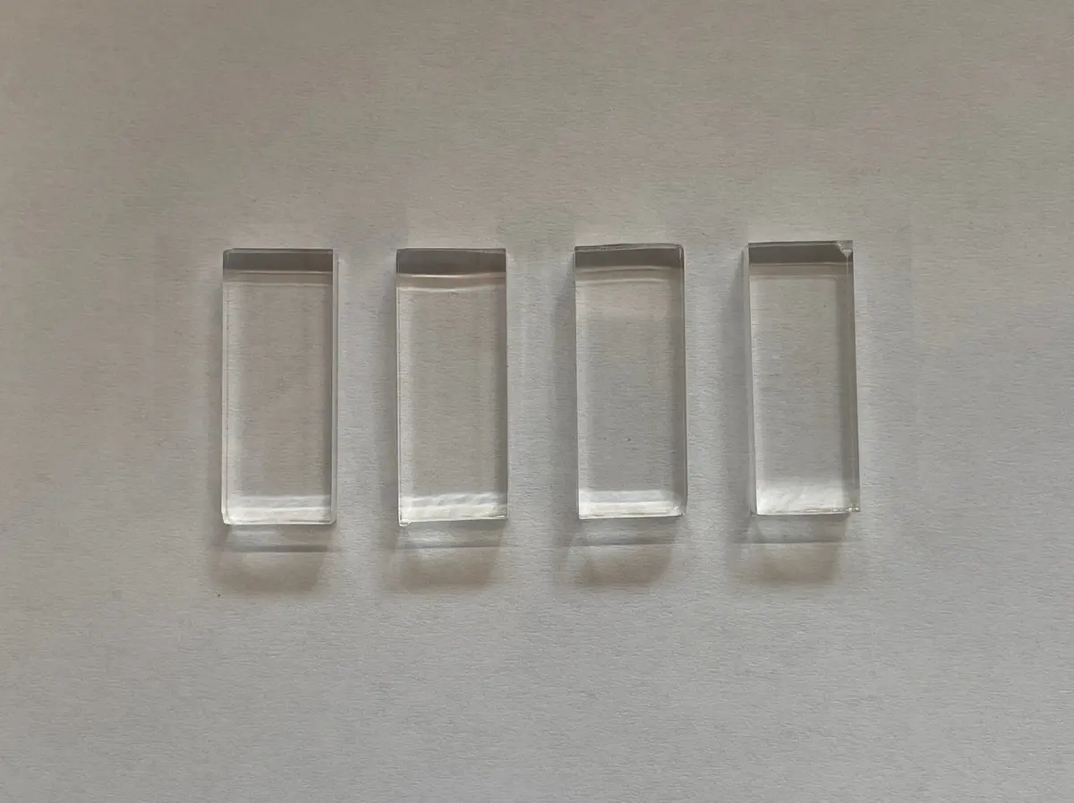 Side Curtain Plexi-Glass Blocks 1