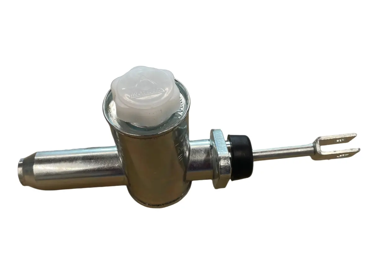 Clutch Master Cylinder (1967-'80 Spridgets) 1