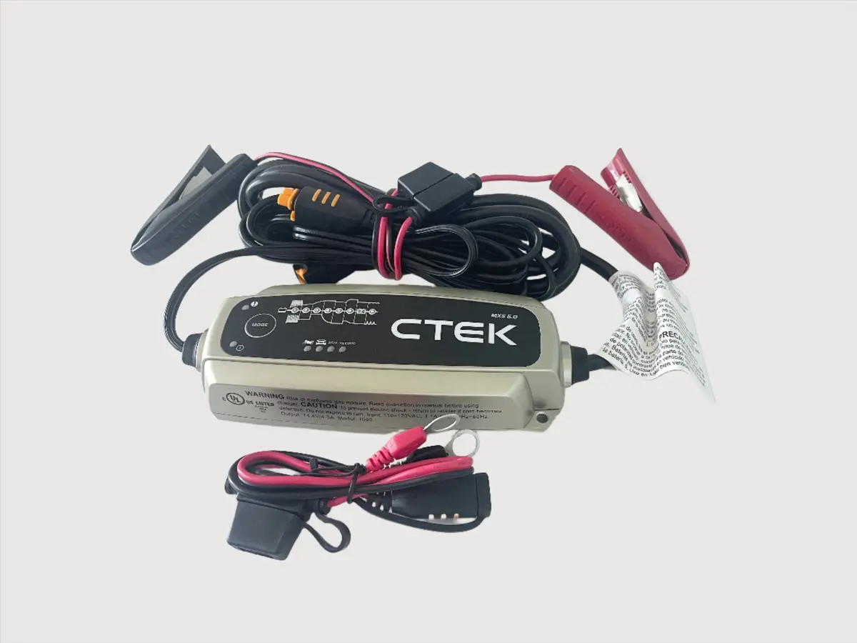 Premium Battery Tender 1