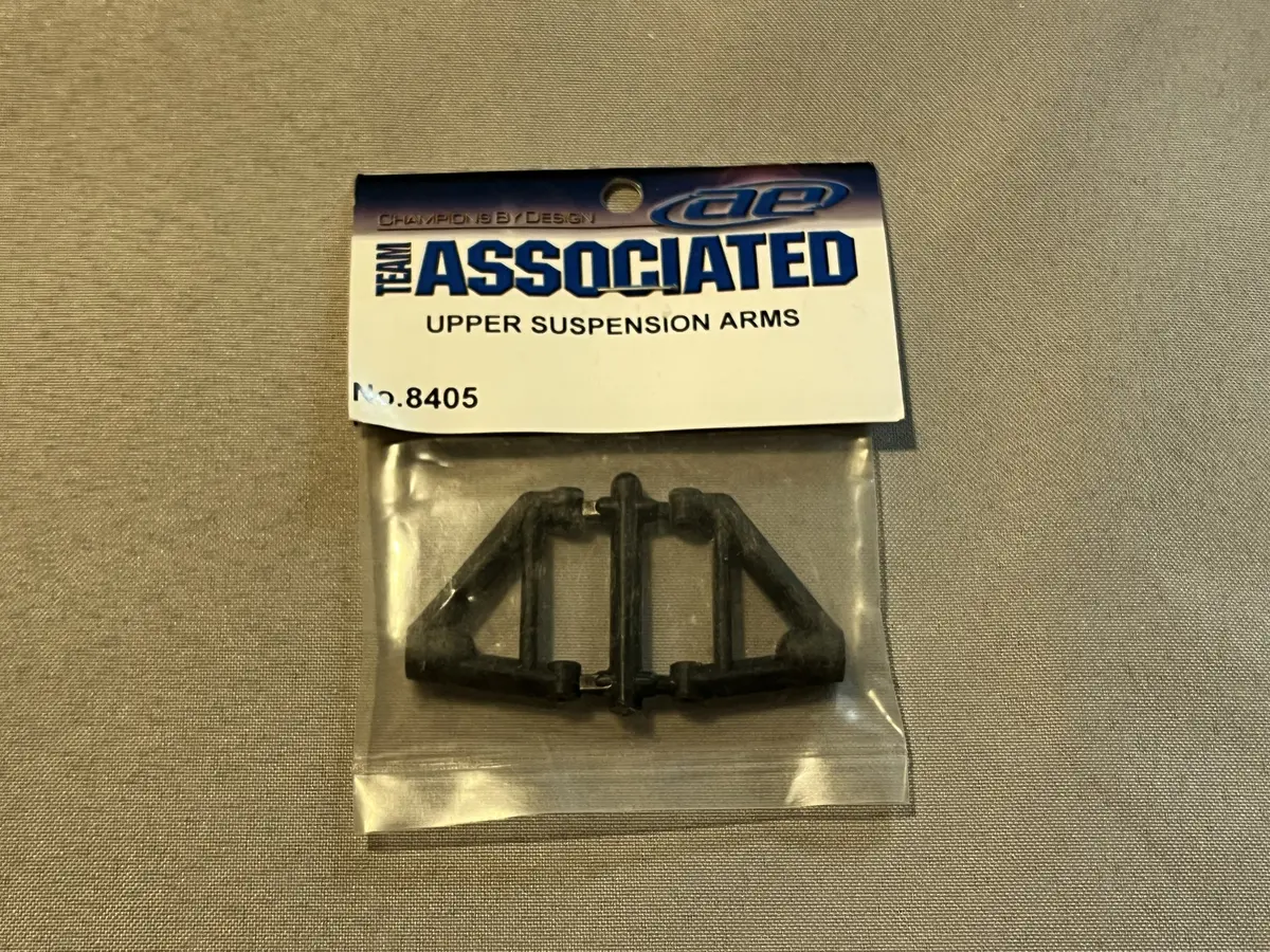 Team Associated 8405 Upper Suspension Arms 1