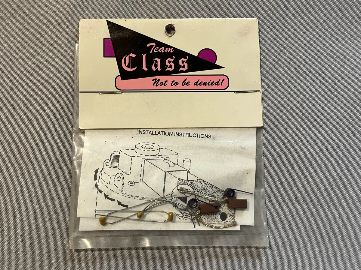 Team Class Motor Set – Capacitors, Brushes, Springs 1