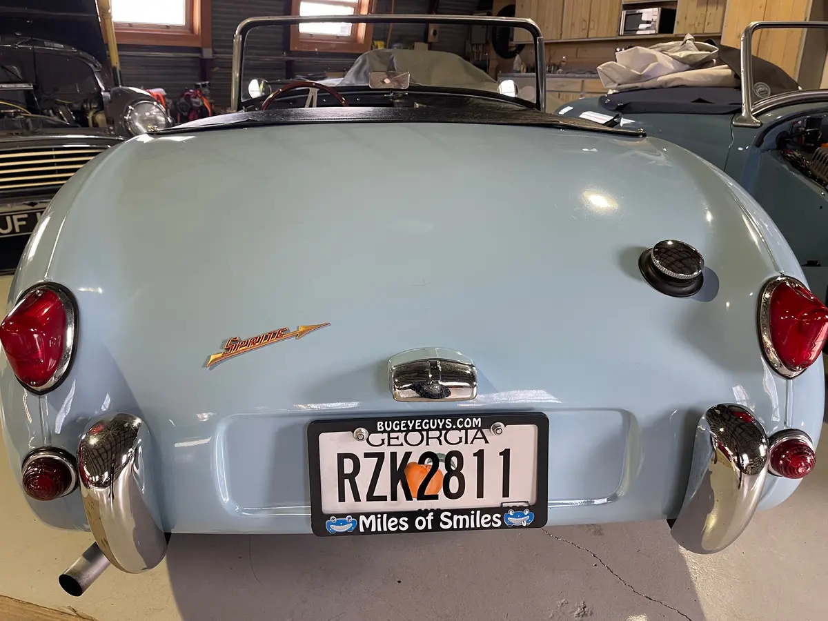 Austin Healey Sprite Arrow Trunk/Boot Gold Badge - (Bugeye Only) 1
