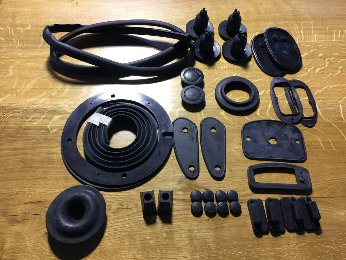 Bugeye Sprite Re-Paint Rubber Rebuild Kit 1
