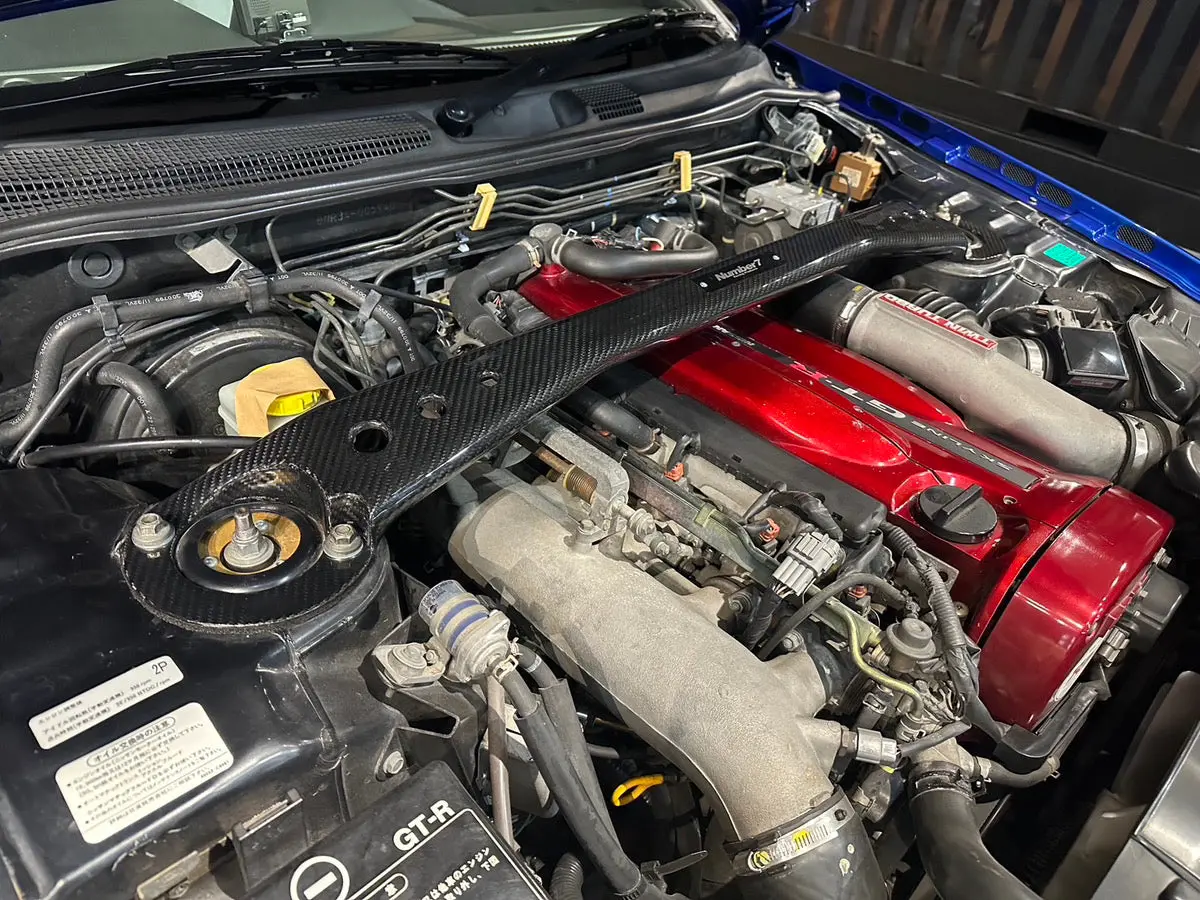 R33、R34用ドライカーボン タワーバー Dry Carbon Tower Bar For R33,R34 1