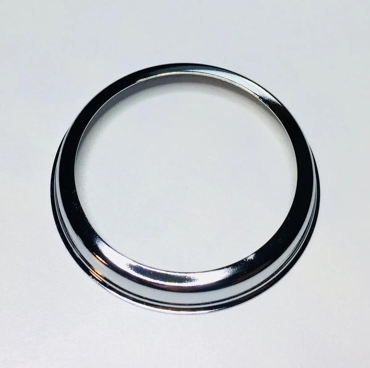 Turn Signal Lens Retaining Ring (Bugeye Only) 1