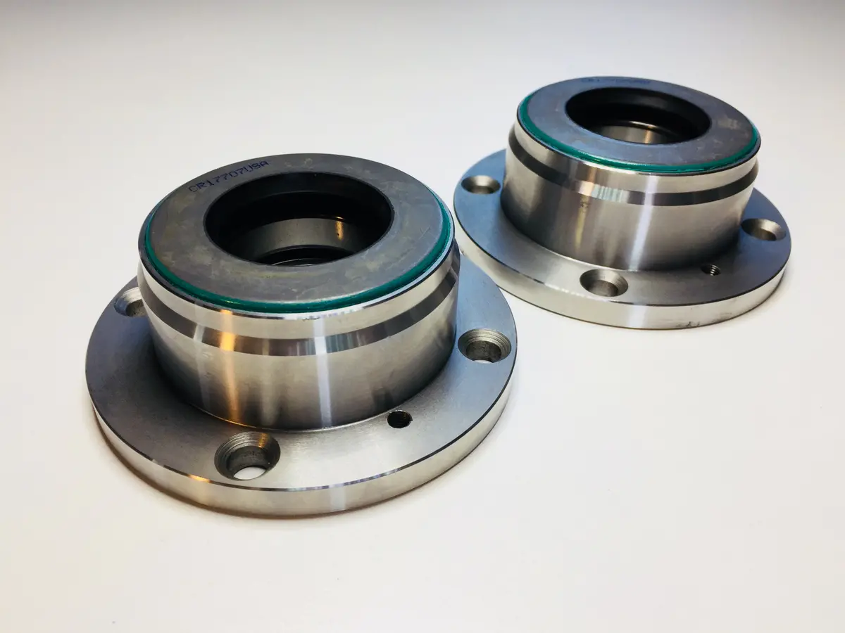 Double Bearing Rear Hub Kit (All Spridgets) 1