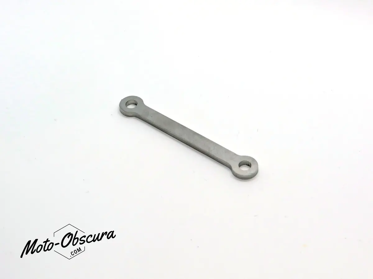 Rc10 B2 / B3 / T3 Front Hinge Pin Brace 1