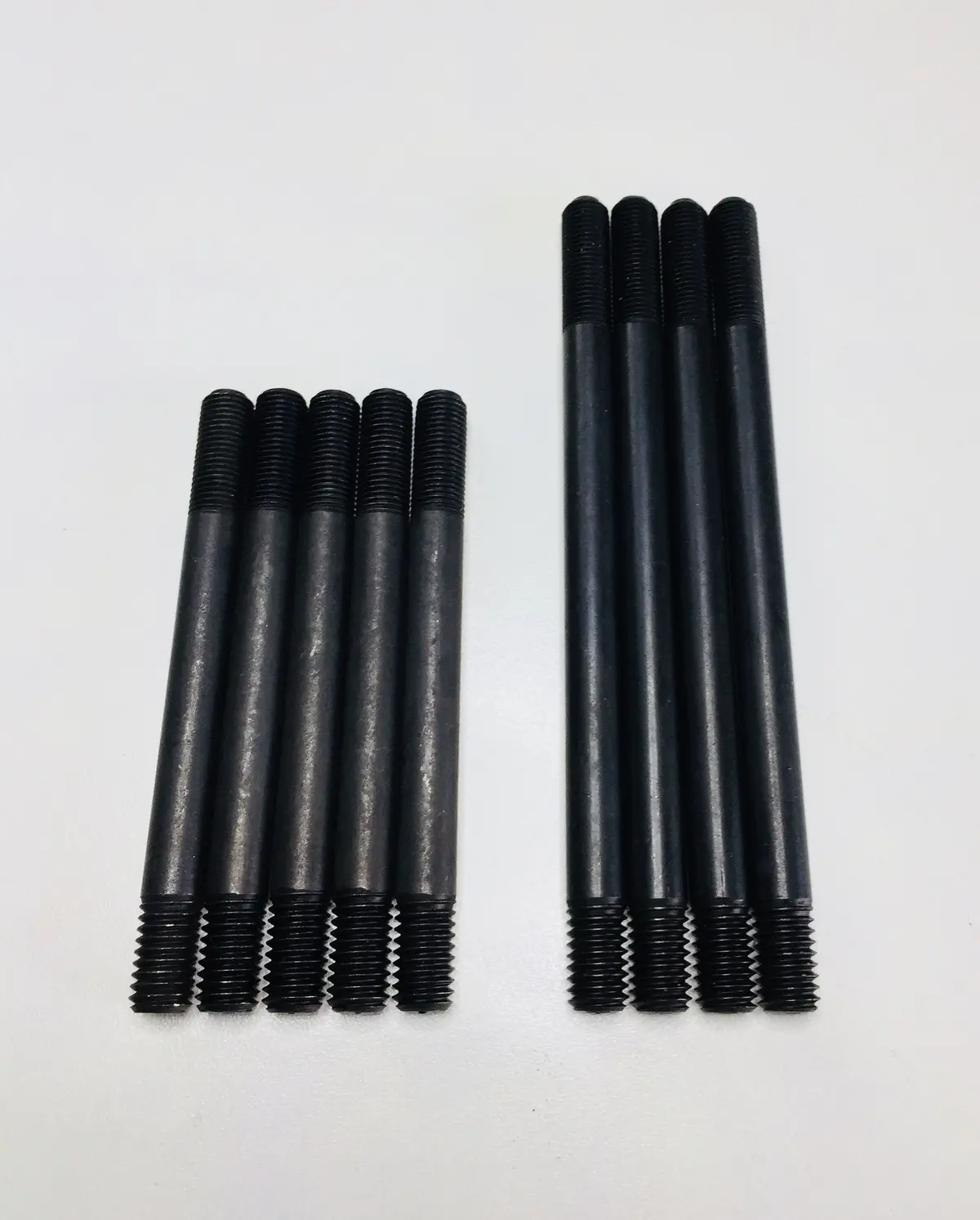 Lower Cylinder Head Stud Kit - (948 And 1098 Engines) 1