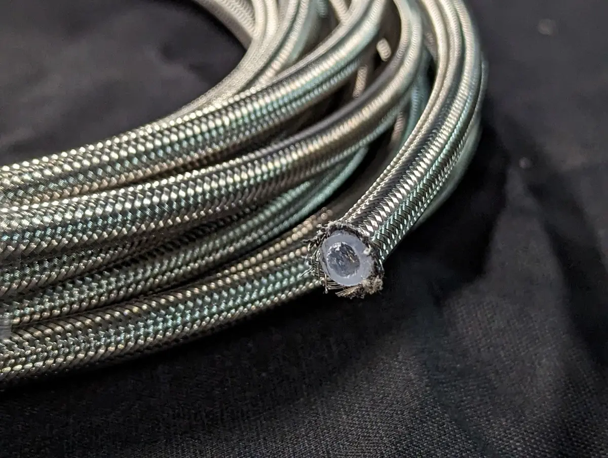 Ptfe Stainless Steel Braided Hose（With Black Braided Nylon Line）Ptfe ステンレス スチール ブレイド ホース(ブラックナイロン付き) 1