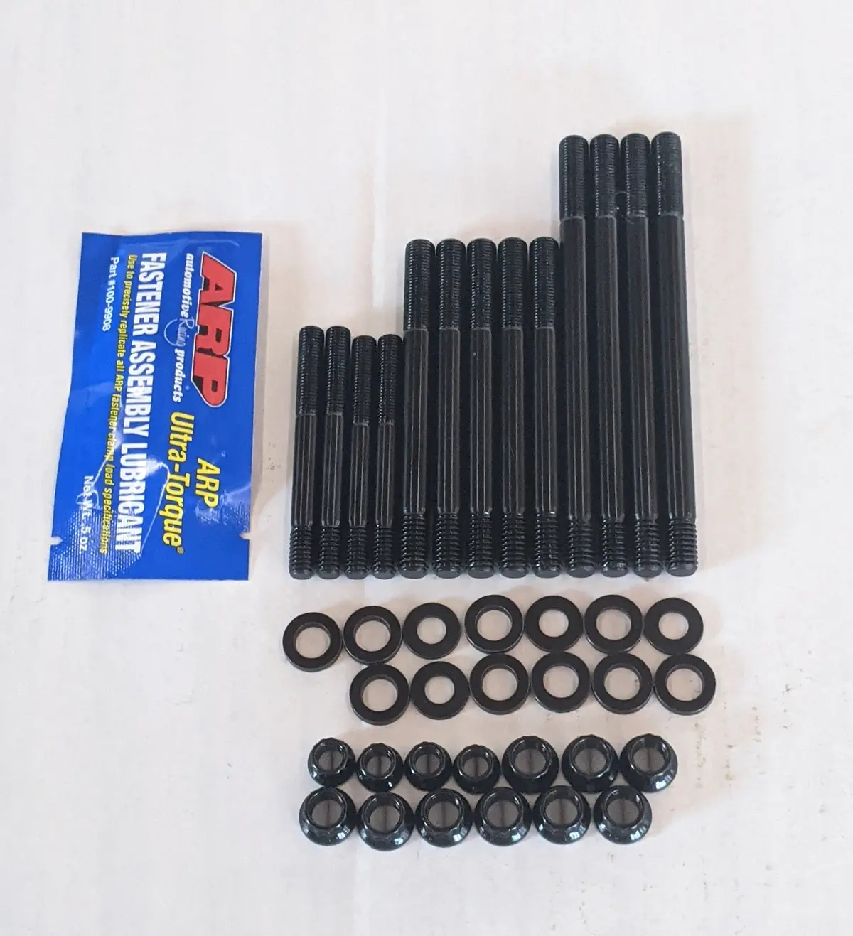 Head Stud Kit - Heavy Duty (948-1275 Engines) 1