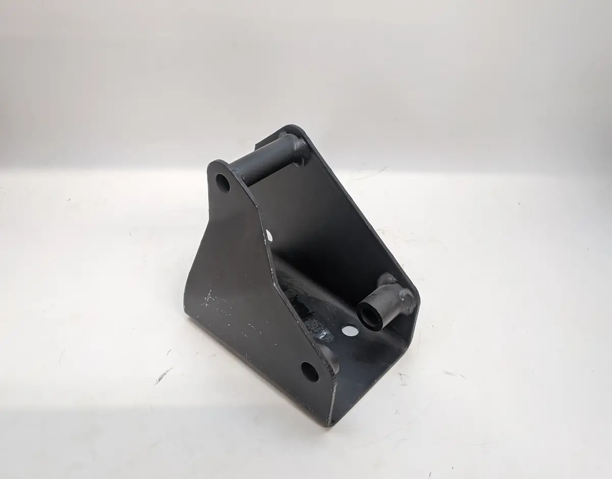 Radius Arm Box, Right - Quarter Elliptical Spring Cars 1