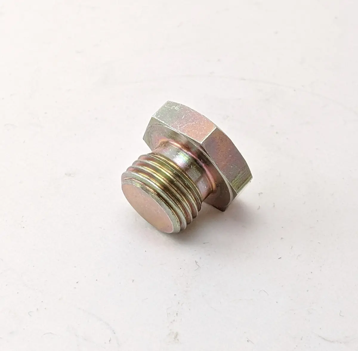Upgraded Metal Drain Plug For Economy Aluminum Radiator 1