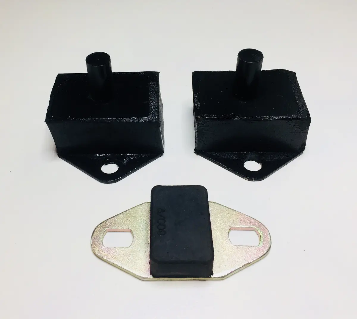 Transmission Mount Kit (948-1275 Engines) 1