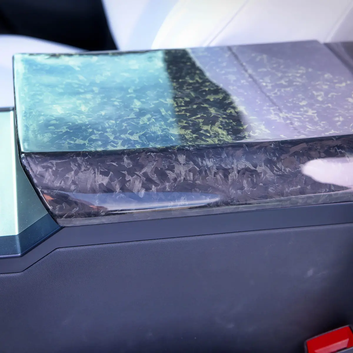 Real Molded Forged Carbon Fiber Armrest & Rear Screen Overlay Cover For Tesla Cybertruck 2024 - 2026 1
