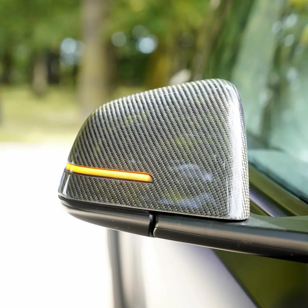 Real Gloss Carbon Fiber Replacement Side Mirror Covers With Sequential Turn Signals For Tesla Model Y 2020-2026 1