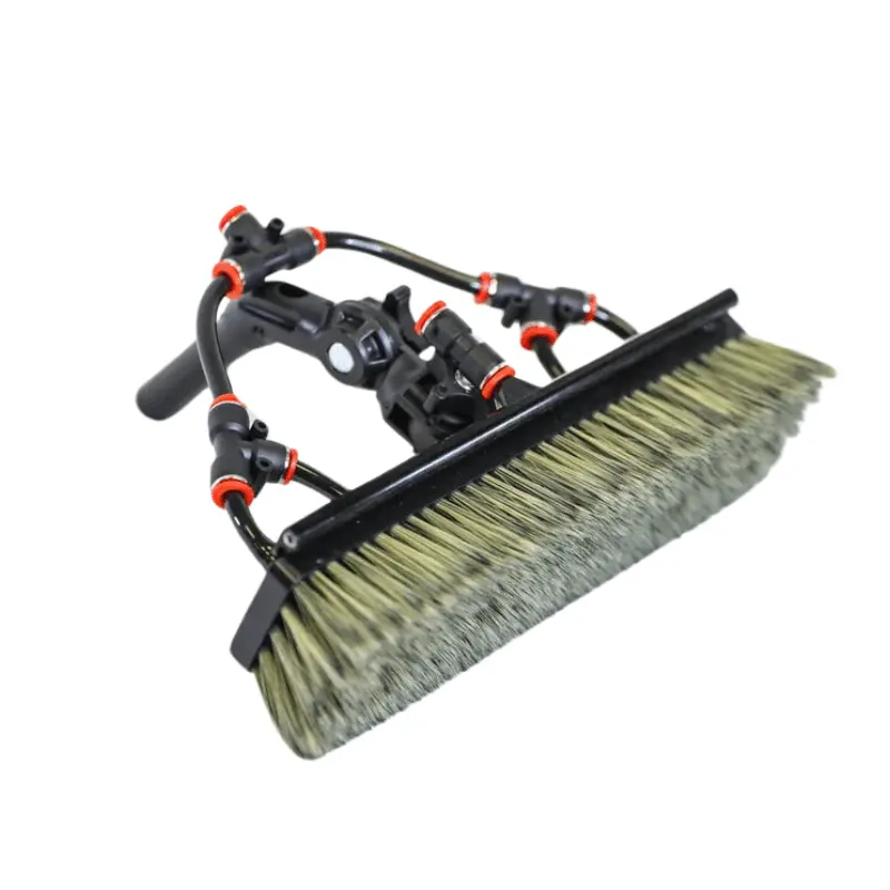 Tucker Brush Alpha Glide 1