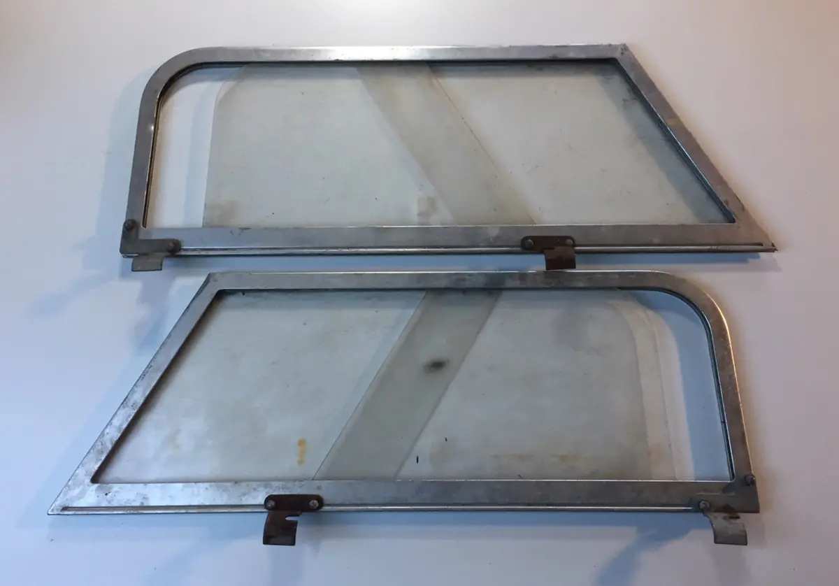 Used Bugeye Side Curtains (Pair) 1